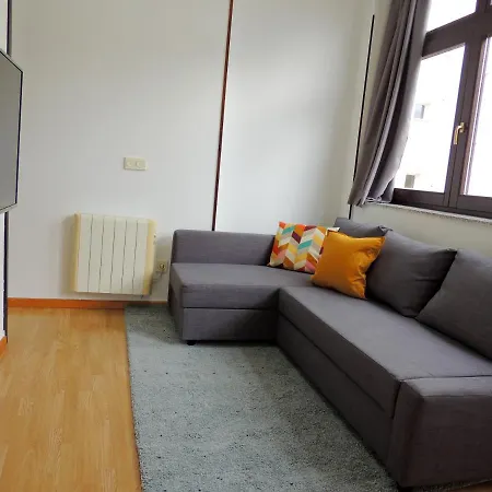 Casa Aurea-apartamento Zona Antigua,parking Y Wifi By Delabra 奥维耶多